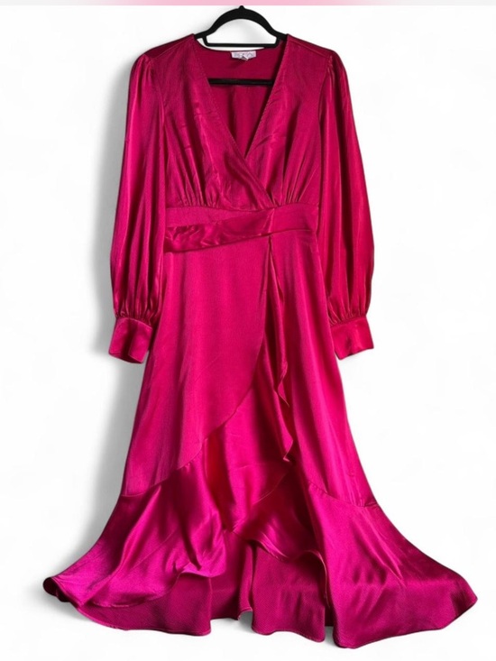 sofia by sofia vergara Dresses & Skirts - Sofia by sofia vergara Fuchsia Wrap-Style Long Sleeve Dress